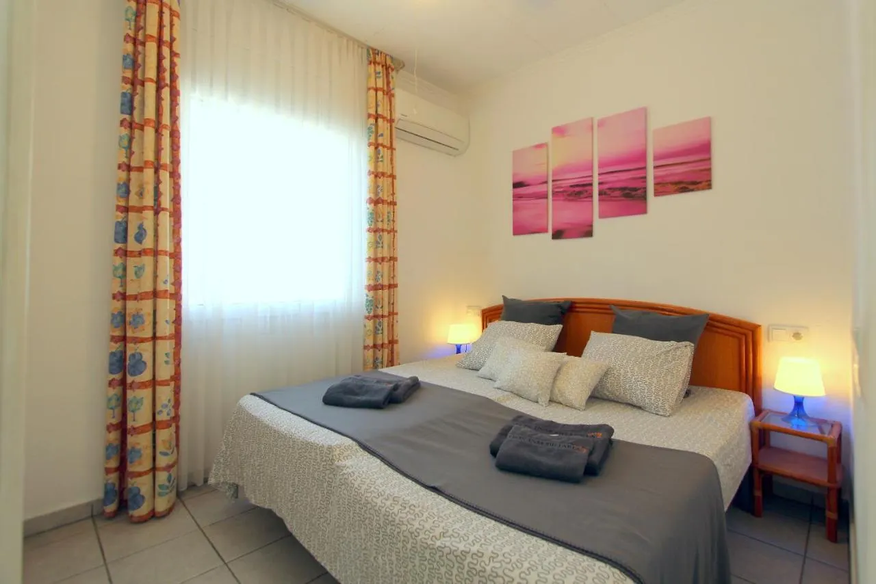 Leon Inmo Apartment Denise - 10414 エンプリアブラバ