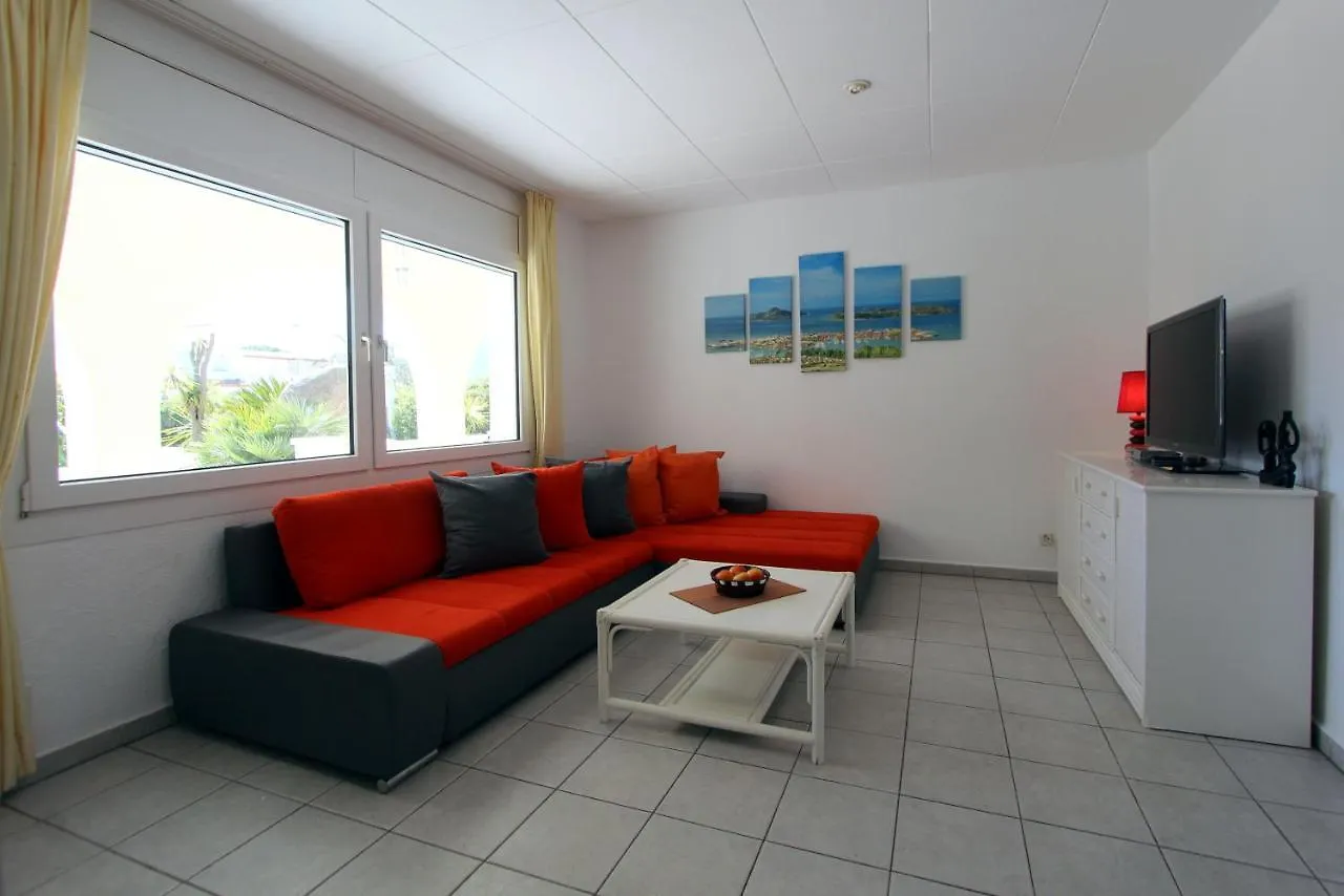 Leon Inmo Apartment Denise - 10414 エンプリアブラバ スペイン