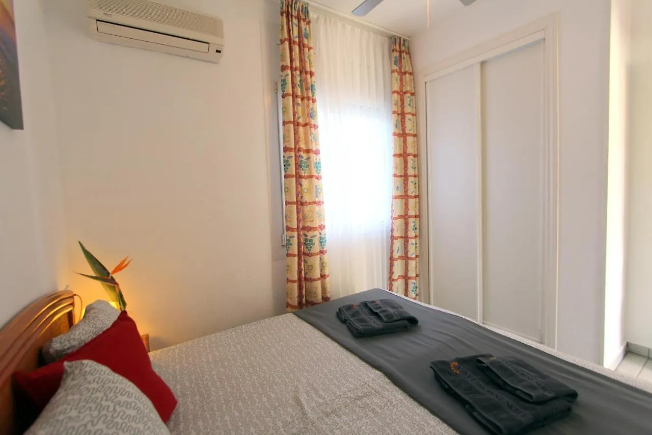 Leon Inmo Apartment Denise - 10414 エンプリアブラバ